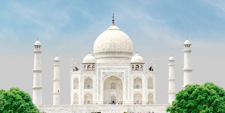 Exploring the Taj Mahal: the journey through love and beauty