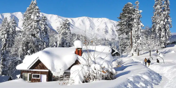 Gulmarg : In the heart of the mountains