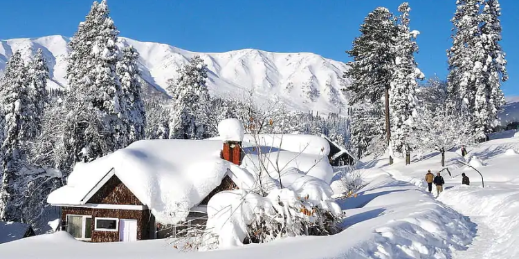 Gulmarg : In the heart of the mountains